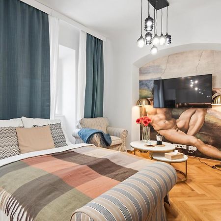 Old Town Square Apartments By Michal&Friends Prague Exterior photo